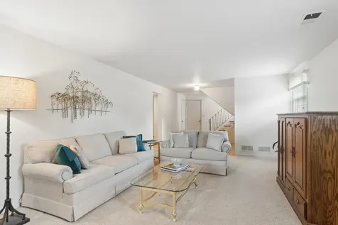 1000 West Hunting Drive Palatine IL 60067