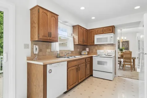 1000 West Hunting Drive Palatine IL 60067