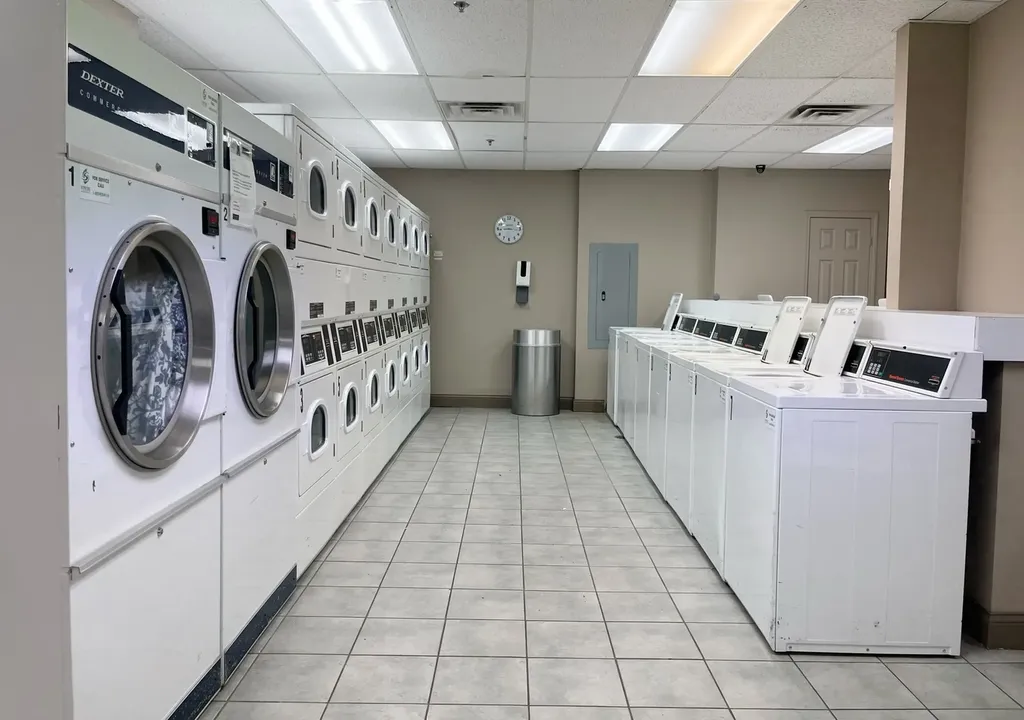 5320 North Sheridan Road Chicago IL 60640