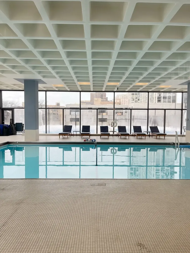 5320 North Sheridan Road Chicago IL 60640