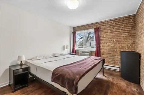 6118 North Hermitage Avenue Chicago IL 60660