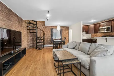 6118 North Hermitage Avenue Chicago IL 60660