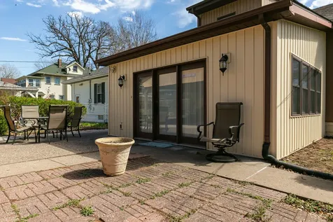 2501 20TH Avenue Rock Island IL 61201