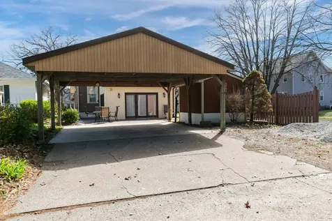2501 20TH Avenue Rock Island IL 61201