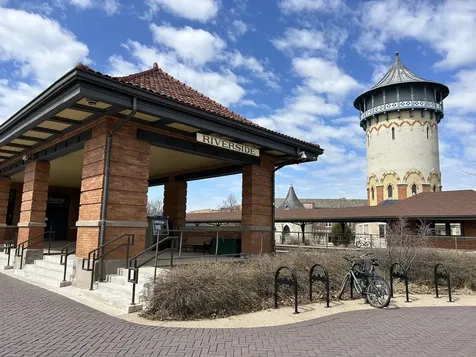 10 East Burlington Street Riverside IL 60546