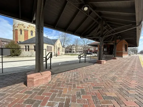 10 East Burlington Street Riverside IL 60546