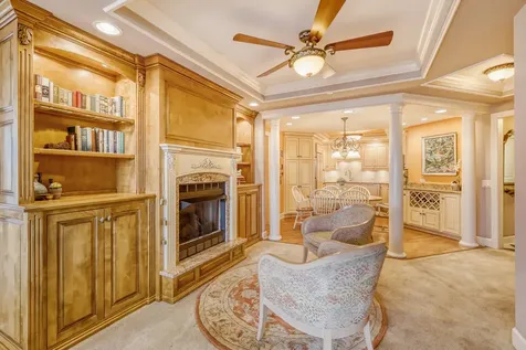 10 East Burlington Street Riverside IL 60546