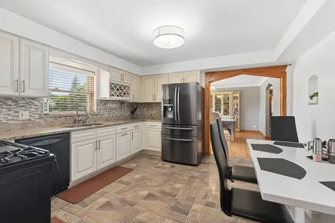 2928 West 92nd Street Evergreen Park IL 60805