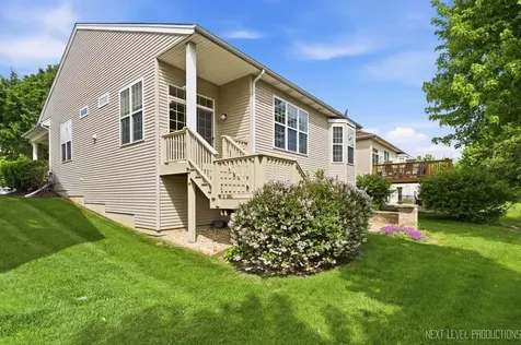 3844 Valhalla Drive Elgin IL 60124