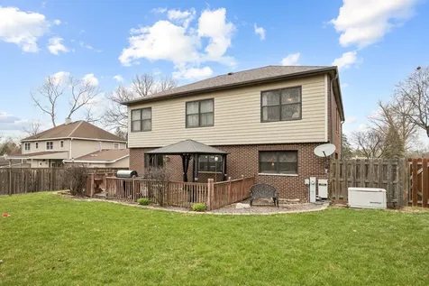 23w531 West Walnut Street Roselle IL 60172