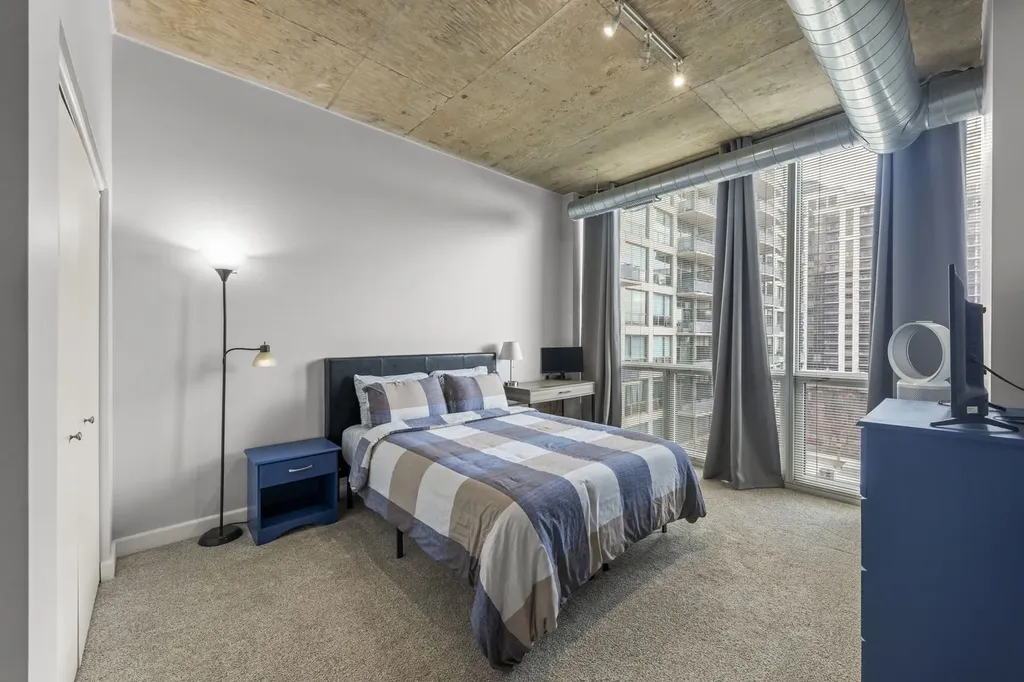 1305 South Michigan Avenue Chicago IL 60605