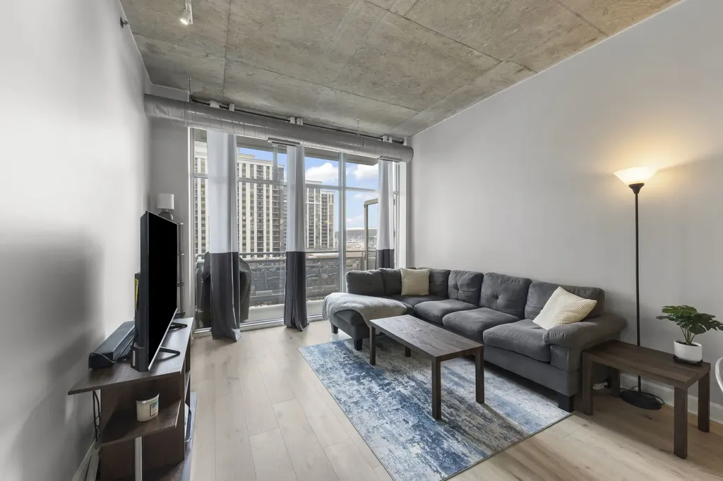 1305 South Michigan Avenue Chicago IL 60605