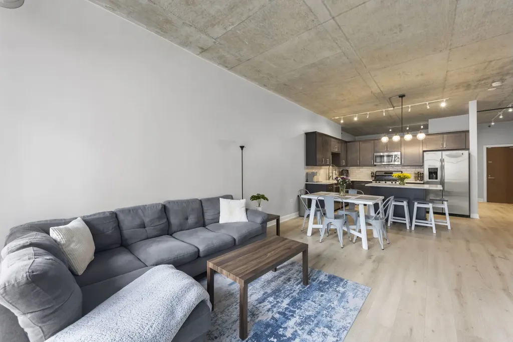 1305 South Michigan Avenue Chicago IL 60605