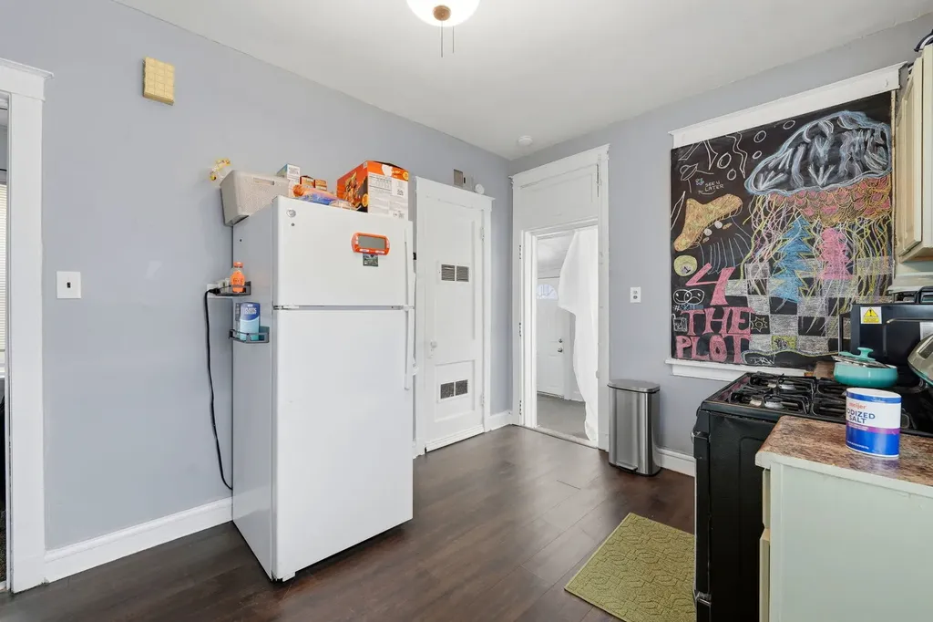 7923 South Carpenter Street Chicago IL 60620