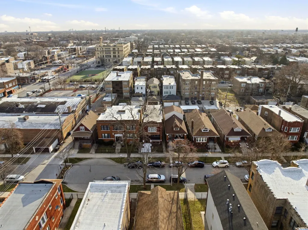 7923 South Carpenter Street Chicago IL 60620