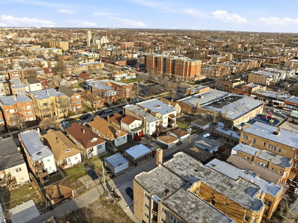 7923 South Carpenter Street Chicago IL 60620