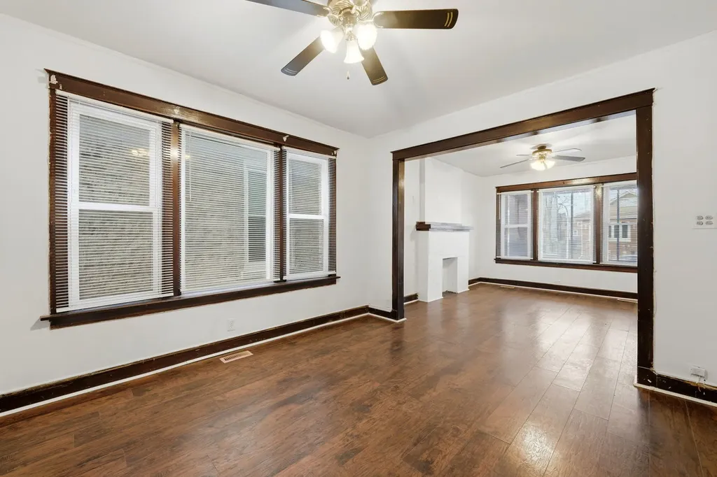 7923 South Carpenter Street Chicago IL 60620