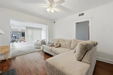 7923 South Carpenter Street Chicago IL 60620