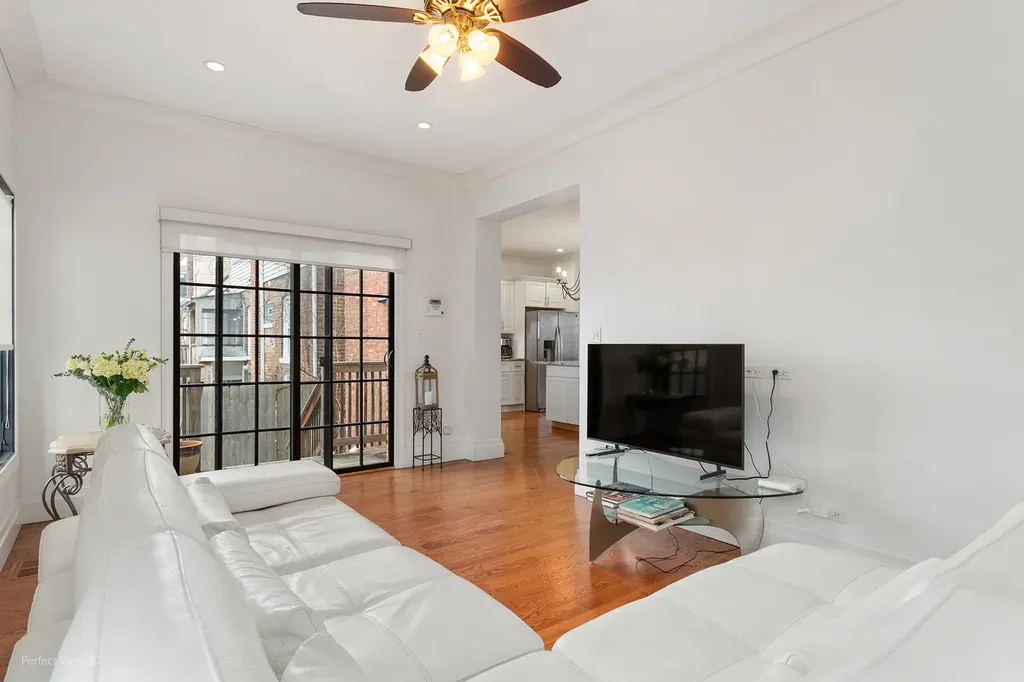 5139 South Leamington Avenue Chicago IL 60638