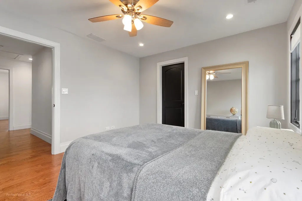 5139 South Leamington Avenue Chicago IL 60638