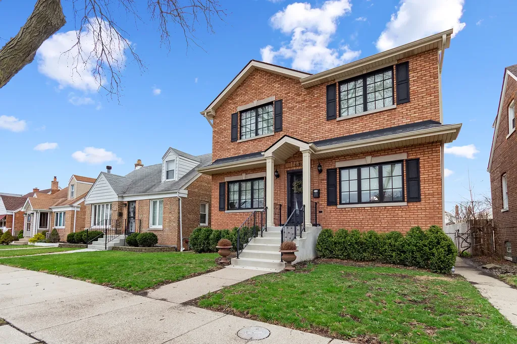 5139 South Leamington Avenue Chicago IL 60638