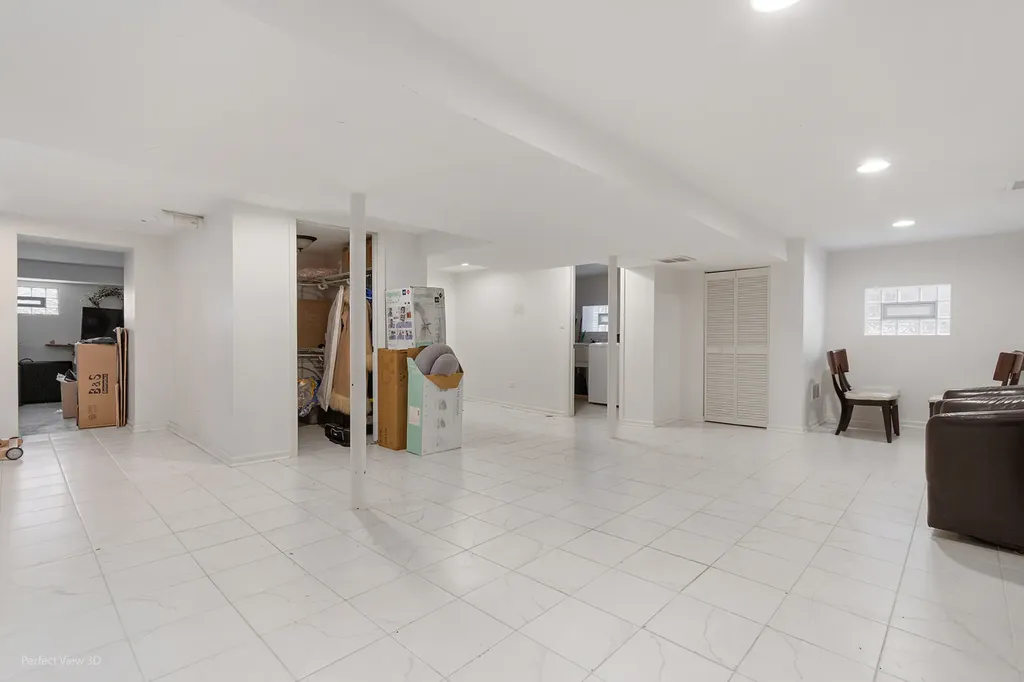 5139 South Leamington Avenue Chicago IL 60638