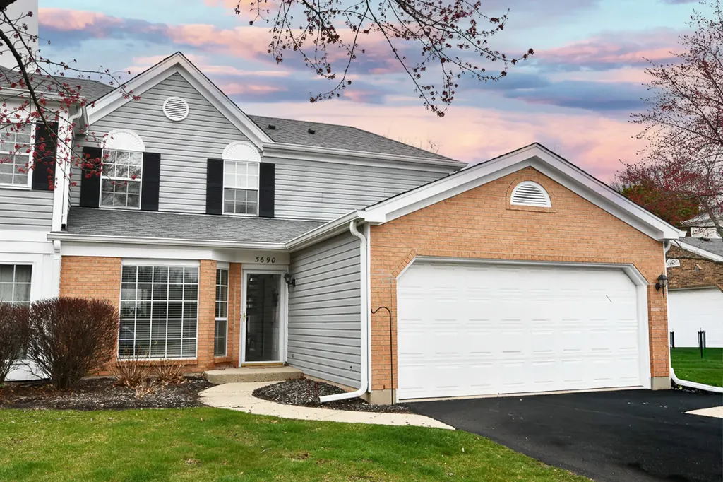 5690 Delaware Avenue Gurnee IL 60031