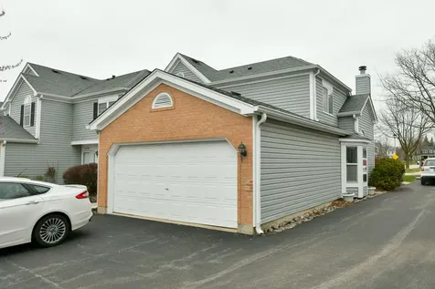 5690 Delaware Avenue Gurnee IL 60031
