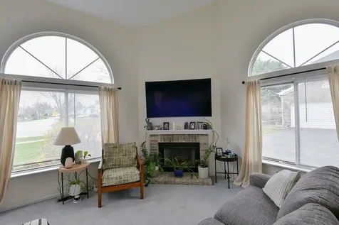 5690 Delaware Avenue Gurnee IL 60031