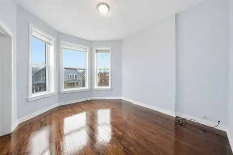7242 South May Street Chicago IL 60621