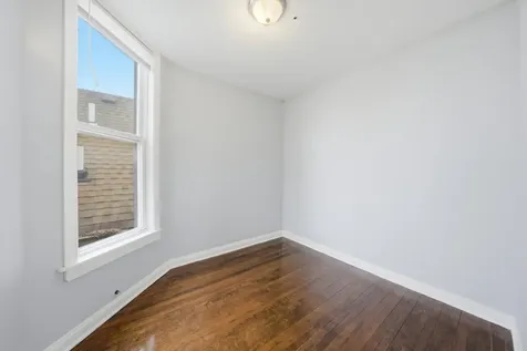 7242 South May Street Chicago IL 60621