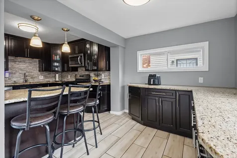 41 166TH Place Calumet City IL 60409