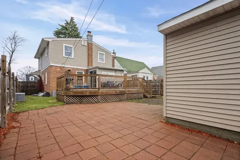 41 166TH Place Calumet City IL 60409