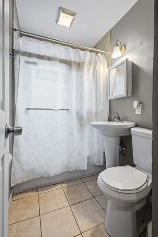 41 166TH Place Calumet City IL 60409