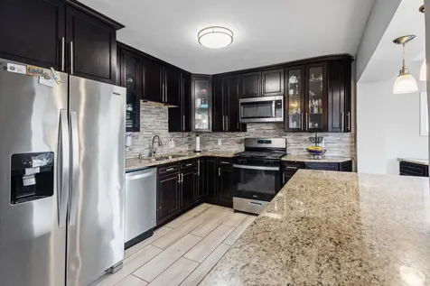 41 166TH Place Calumet City IL 60409