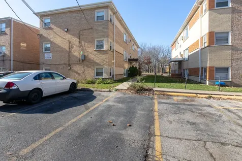 2245 Des Plaines Avenue North Riverside IL 60546