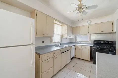 18001 Gladville Avenue Homewood IL 60430