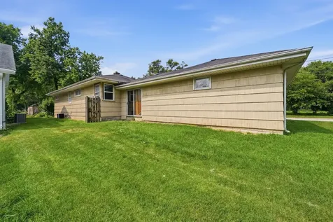18001 Gladville Avenue Homewood IL 60430
