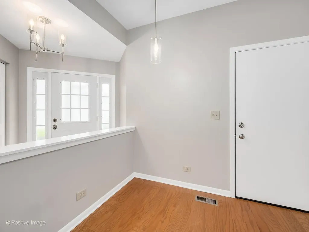 1106 East Wilson Avenue Lombard IL 60148