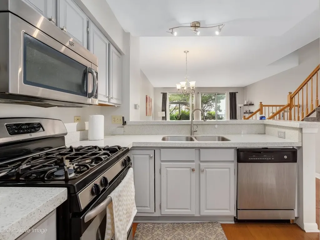 1106 East Wilson Avenue Lombard IL 60148