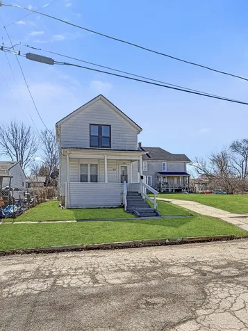 407 East Winneshiek Street Freeport IL 61032