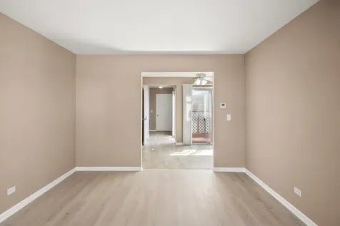 371 Le Parc Circle Buffalo Grove IL 60089