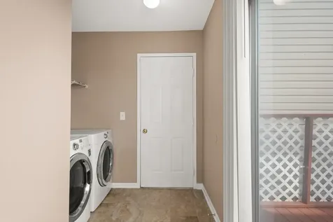 371 Le Parc Circle Buffalo Grove IL 60089