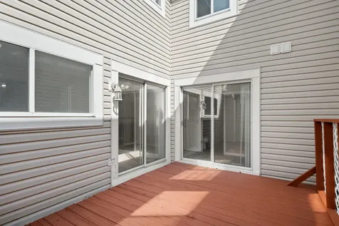 371 Le Parc Circle Buffalo Grove IL 60089