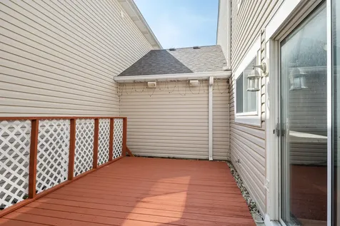371 Le Parc Circle Buffalo Grove IL 60089
