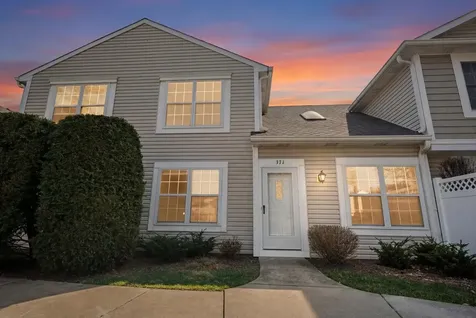 371 Le Parc Circle Buffalo Grove IL 60089