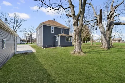 365 North Lincoln Street Bement IL 61813