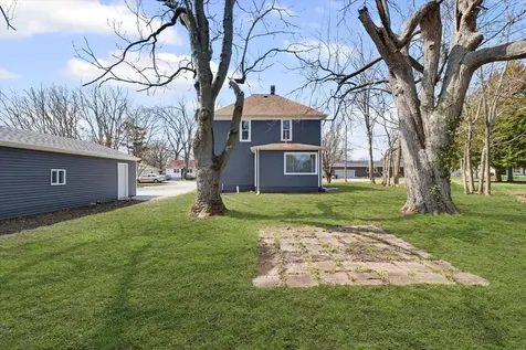 365 North Lincoln Street Bement IL 61813