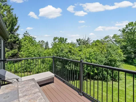 387 Elizabeth Drive Wood Dale IL 60191