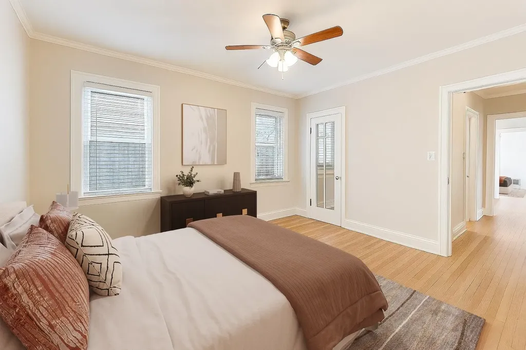6503 North Maplewood Avenue Chicago IL 60645